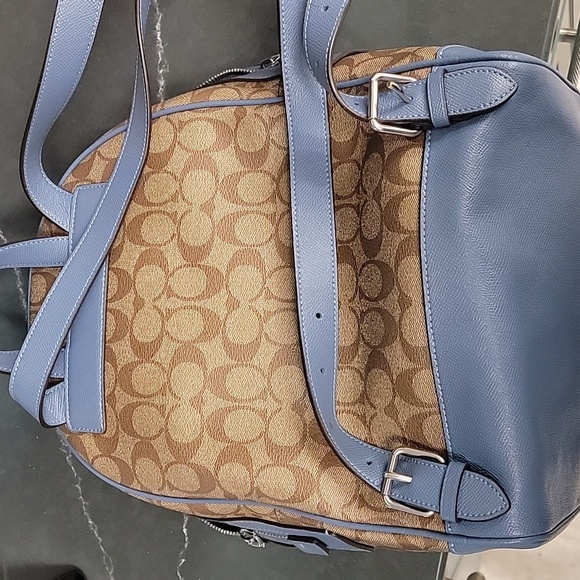 Coach blue backpack and matching wallet - Picture 3 of 6